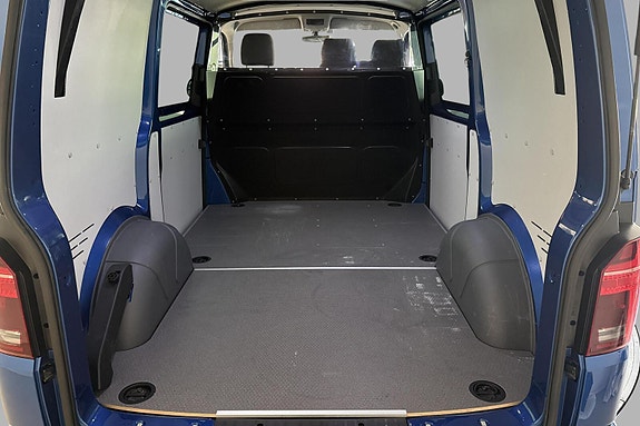 Volkswagen Transporter 24 of 26