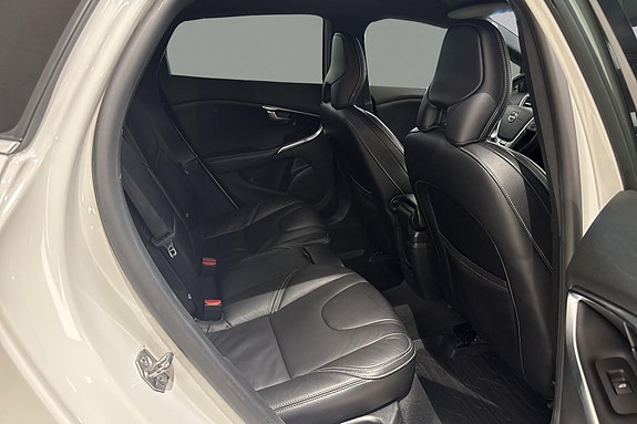 Volvo V40 19 of 20