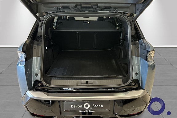 Peugeot e-5008 9 of 30