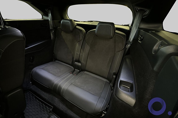 Peugeot e-5008 29 of 30