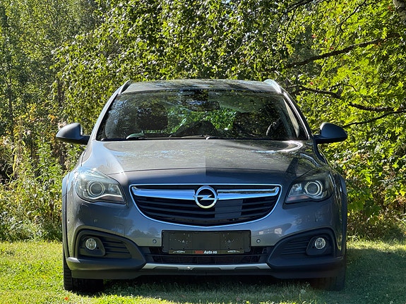 Opel Insignia Country Tourer 3 of 23