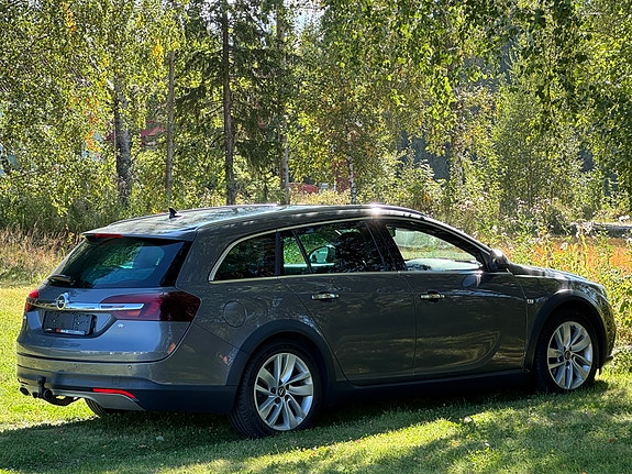 Opel Insignia Country Tourer 12 of 23