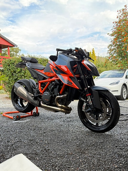 KTM 1290 Super Duke R 11 of 22