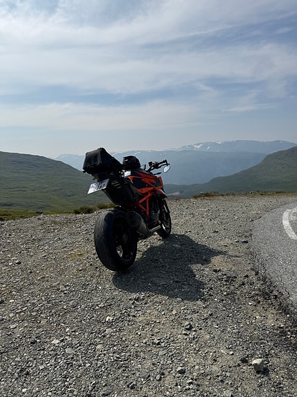 KTM 1290 Super Duke R 20 of 22