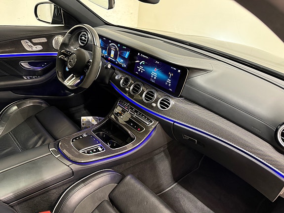 Mercedes-Benz E63 26 of 30