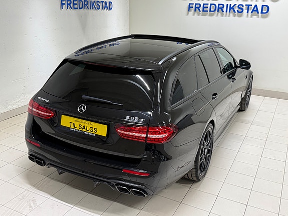 Mercedes-Benz E63 13 of 30