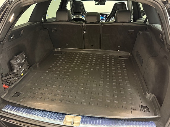 Mercedes-Benz E63 17 of 30