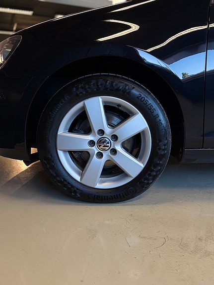 Volkswagen Golf VI 7 of 30