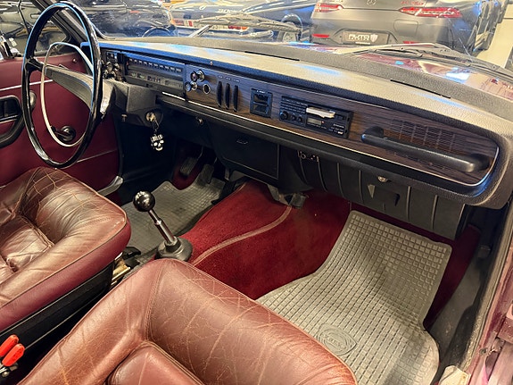 Volvo 164 22 of 30