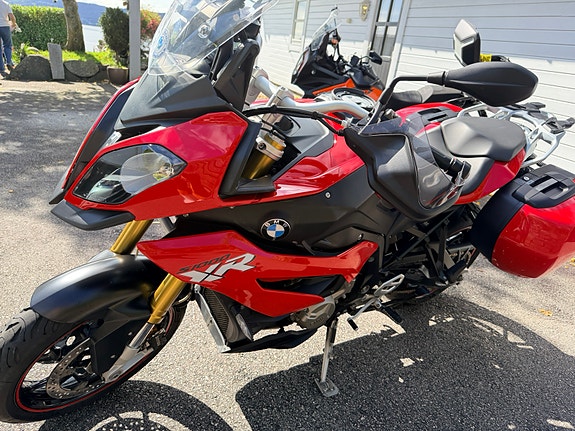 BMW S 1000 XR 17 of 25