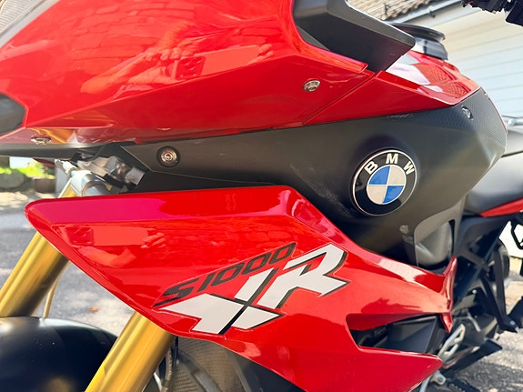 BMW S 1000 XR 20 of 25