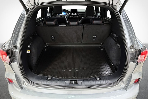 Ford Kuga 7 of 18