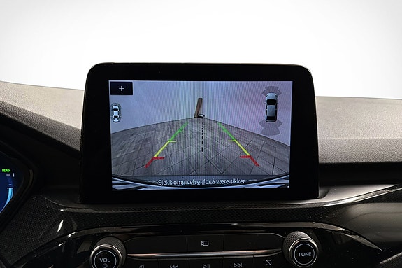Ford Kuga 15 of 18