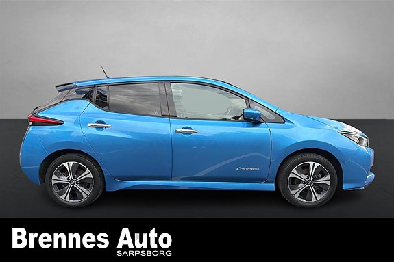 Nissan Leaf 8 of 24
