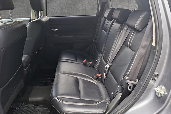 Mitsubishi Outlander 14 of 30