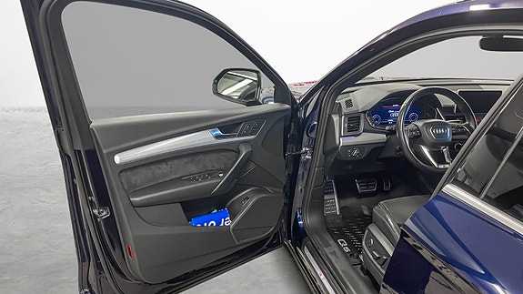 Audi Q5 9 of 27