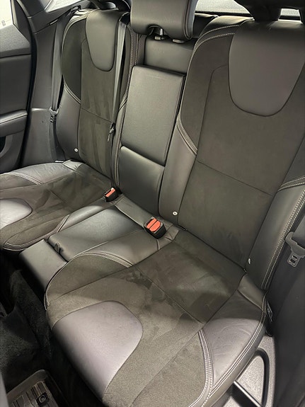 Volvo V40 21 of 23