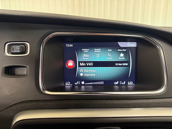 Volvo V40 9 of 23