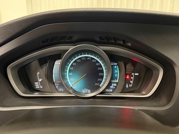 Volvo V40 17 of 23