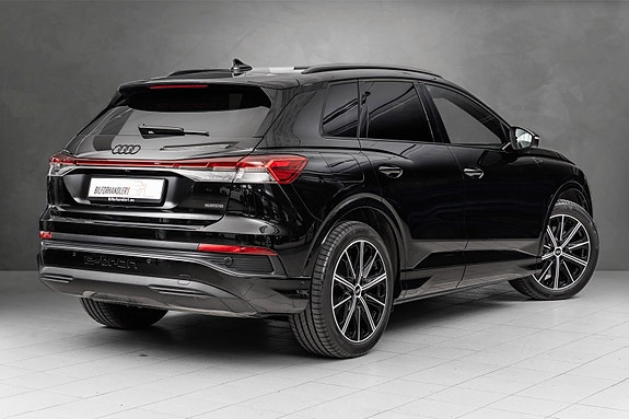 Audi Q4 e-tron 6 of 29