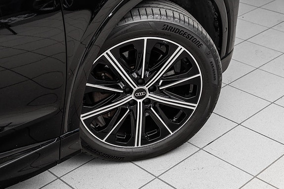 Audi Q4 e-tron 11 of 29