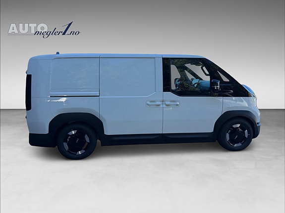 Kia PV5 5 of 19