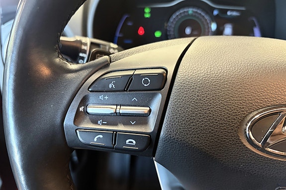 Hyundai Kona 26 of 30