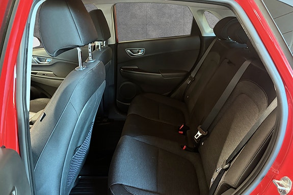 Hyundai Kona 12 of 30
