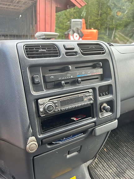 Toyota HiAce 9 of 9