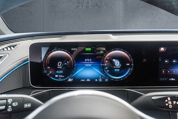 Mercedes-Benz EQC400 25 of 30