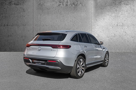 Mercedes-Benz EQC400 5 of 30