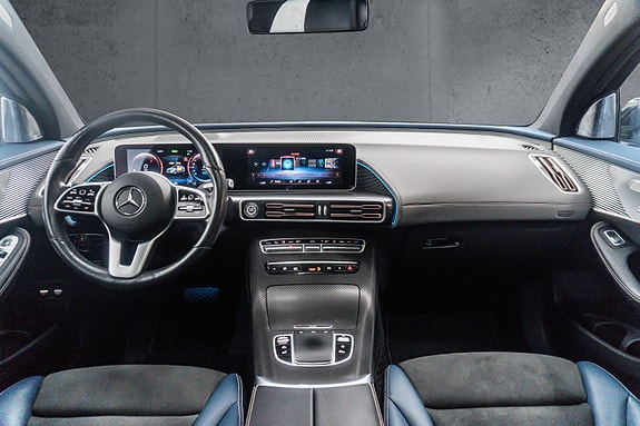 Mercedes-Benz EQC400 12 of 30
