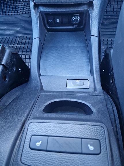 BYD eTP3 16 of 21