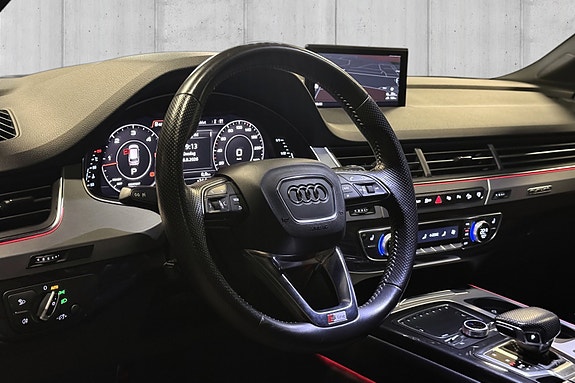 Audi Q7 10 of 30