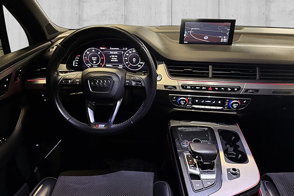 Audi Q7 12 of 30