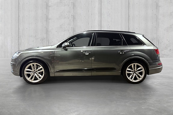Audi Q7 7 of 30