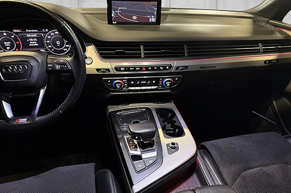 Audi Q7 18 of 30