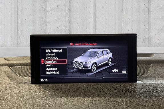 Audi Q7 24 of 30