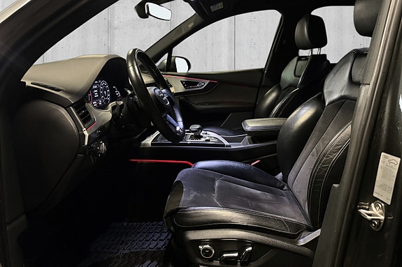Audi Q7 11 of 30