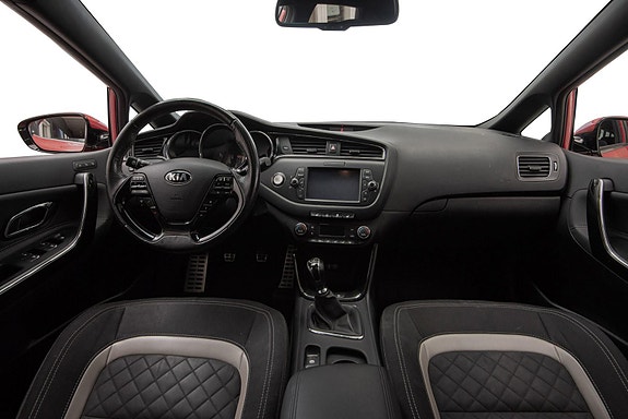 Kia Ceed 12 of 24