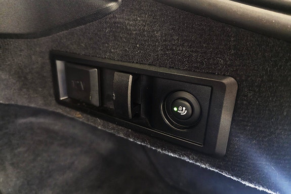 BMW i4 20 of 30