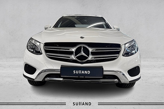Mercedes-Benz GLC350 e 8 of 28