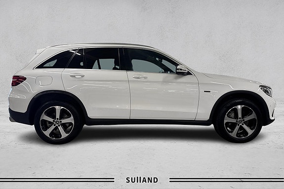 Mercedes-Benz GLC350 e 6 of 28