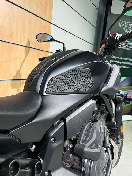 Yamaha MT-07 5 of 10