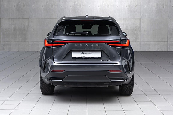 Lexus NX450h 4 of 30