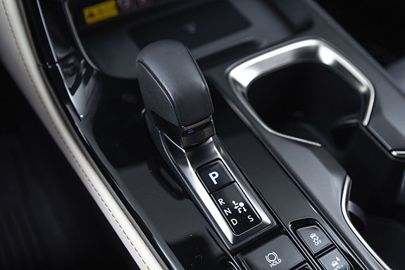 Lexus NX450h 25 of 30