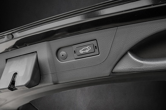 KGM Rexton 9 of 28