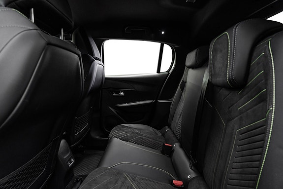 Peugeot e-208 16 of 24