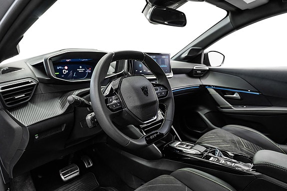 Peugeot e-208 12 of 24