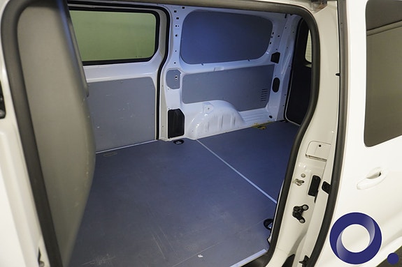 Peugeot e-Expert 20 of 25